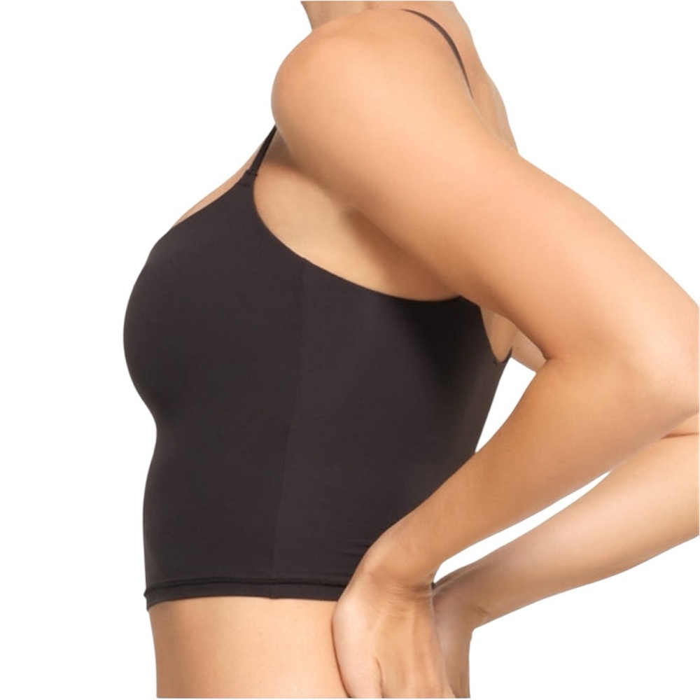 SKIMS Fits Everybody Cropped Cami Onyx - Picture 3 of 5